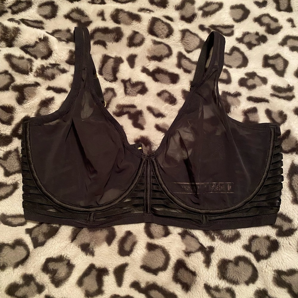 Victoria secret plunge bra